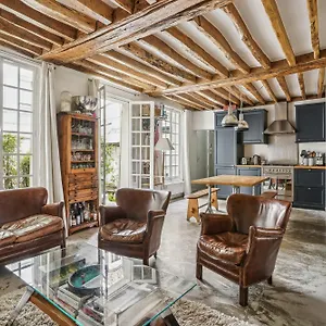Maison Rustique En Plein 17eme Appartement Paris
